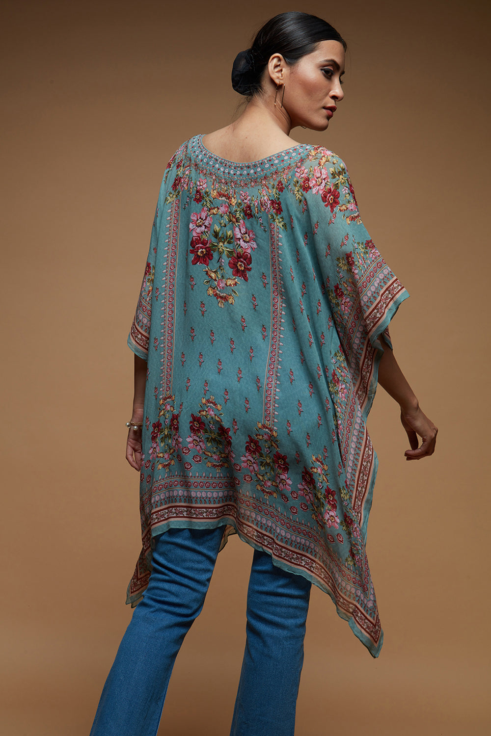 Aqua Color Short Farasha