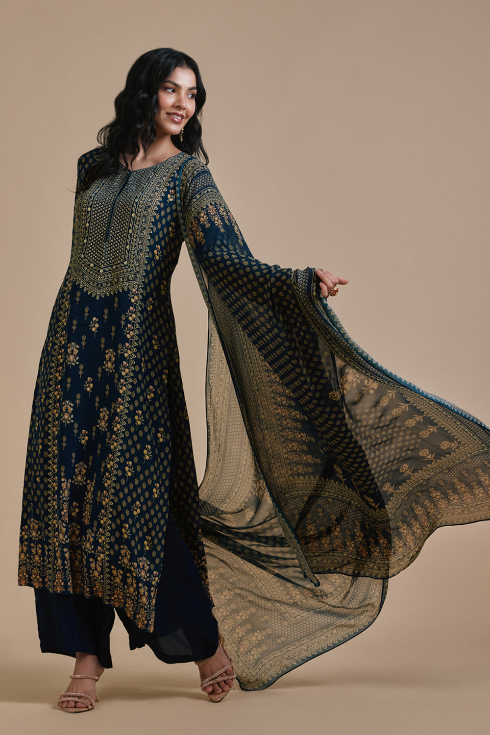 Zareen Suit Dupatta Set